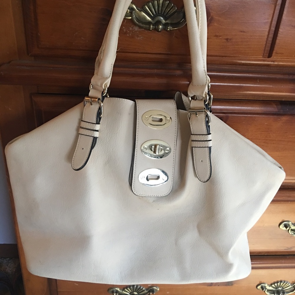 Charming Charlie purse